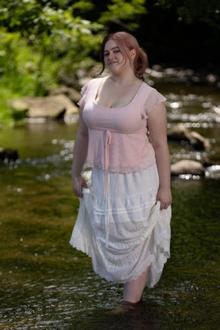 Southeast Michigan senior portrait of Peyton, high school Class of 2027