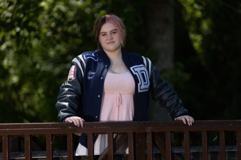 Southeast Michigan senior portrait of Peyton, high school Class of 2027