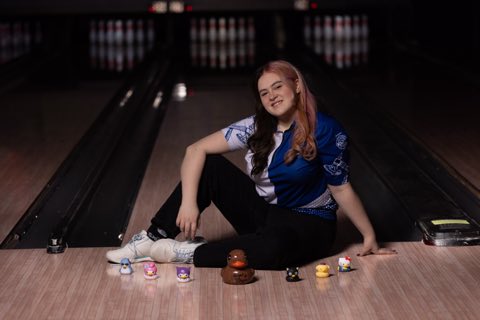 Southeast Michigan senior portrait of Peyton, high school Class of 2027