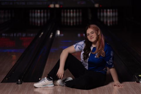 Southeast Michigan senior portrait of Peyton, high school Class of 2027