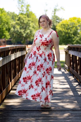 Southeast Michigan senior portrait of Peyton, high school Class of 2027